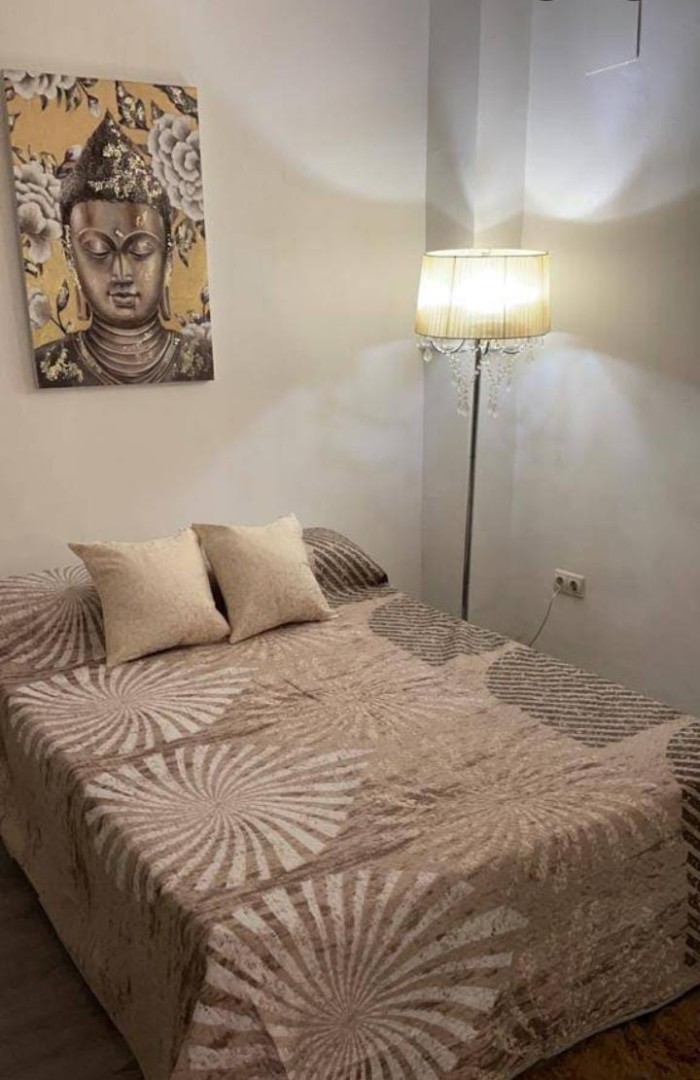 ALQUILER DE HABITACION POR SEMANAS Y HORAS