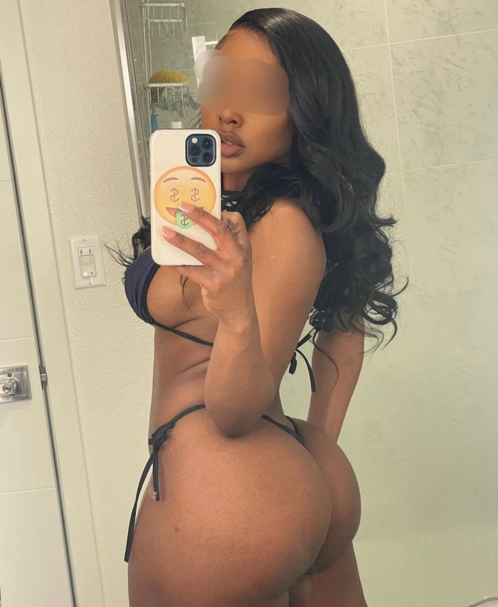 Hola amores soy Pamela bombón latinoo!