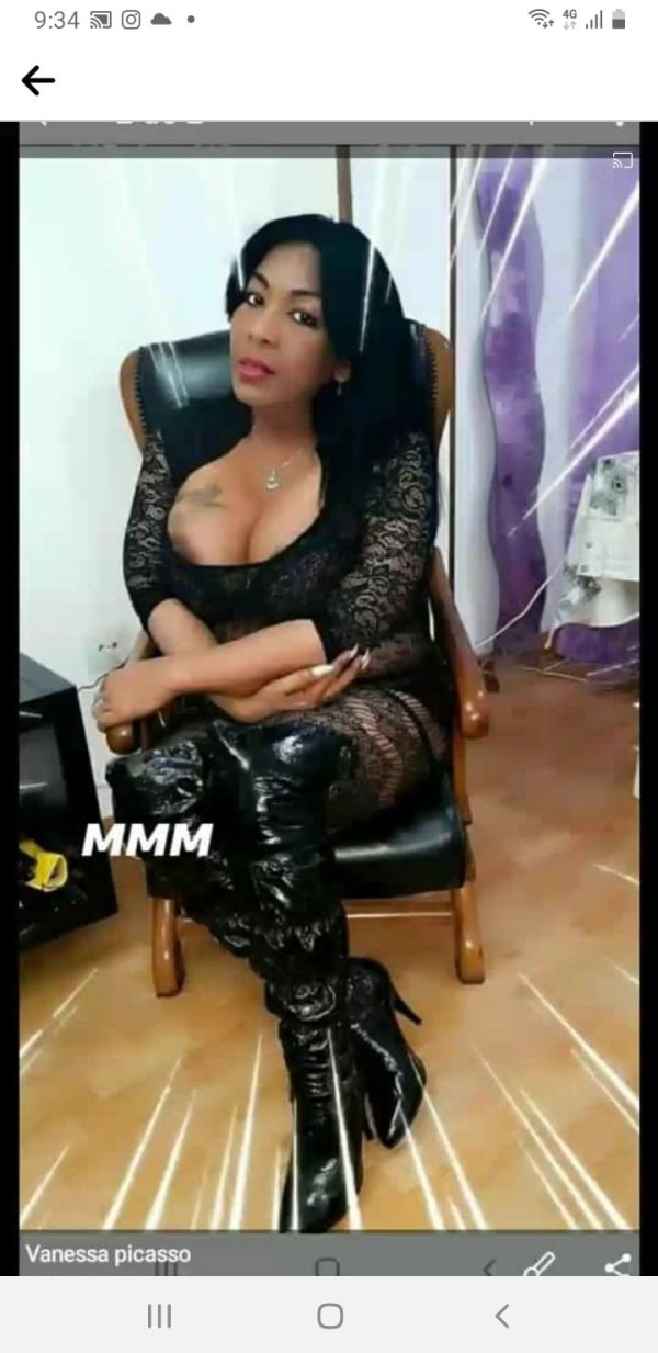 Vanessa trans top