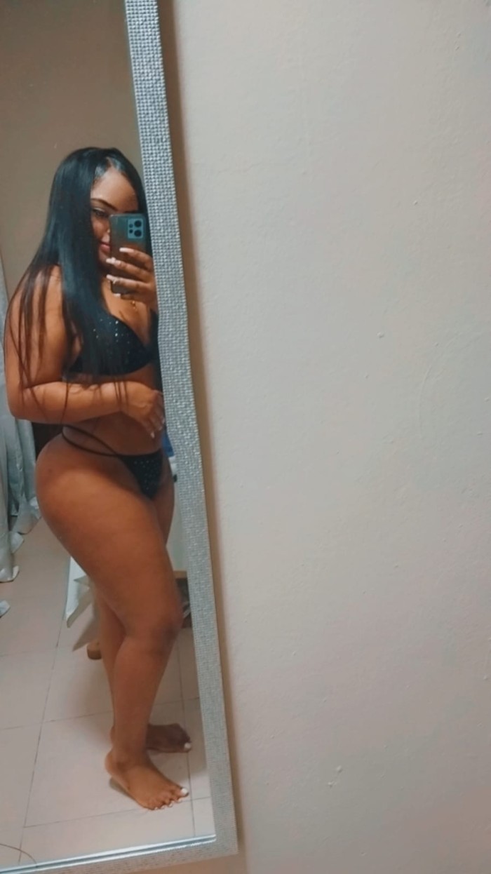 HERMOSA MORENITA DISPONIBLE PARA TI