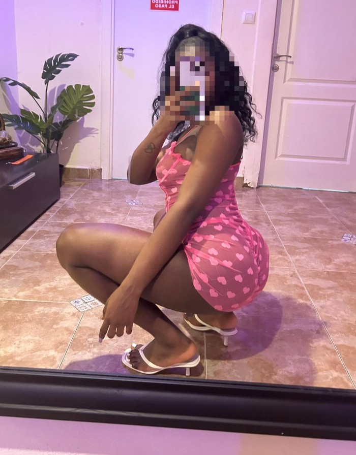 NIÑITA QUIERE POLLA, SALIDAS POR 80€