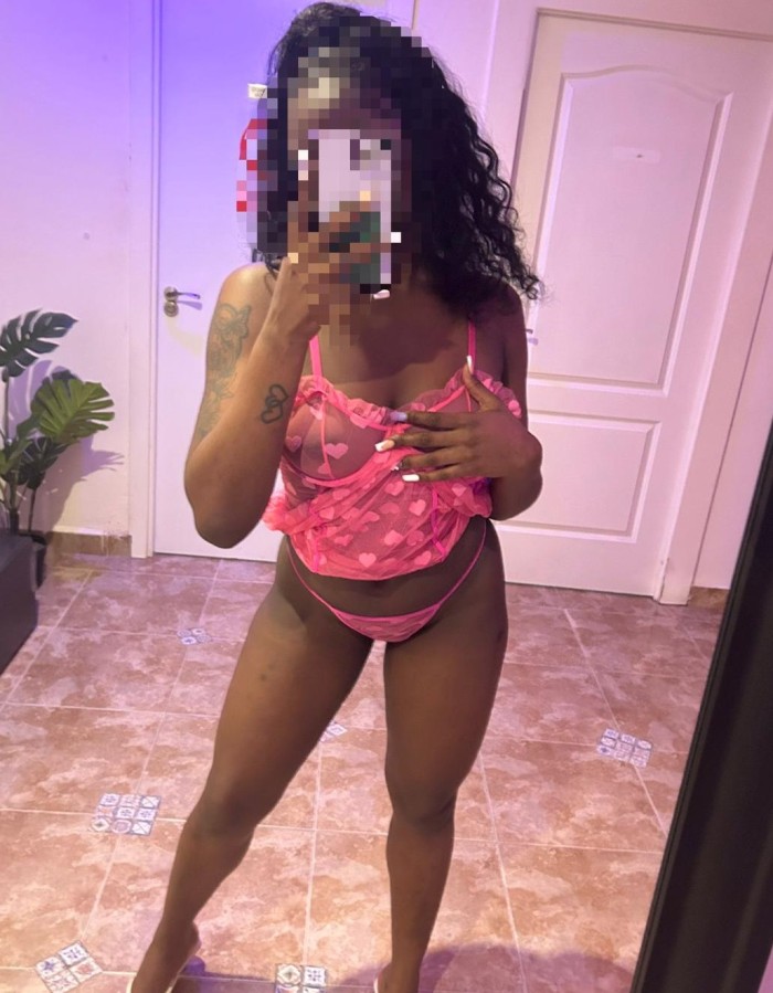 NIÑITA QUIERE POLLA, SALIDAS POR 80€