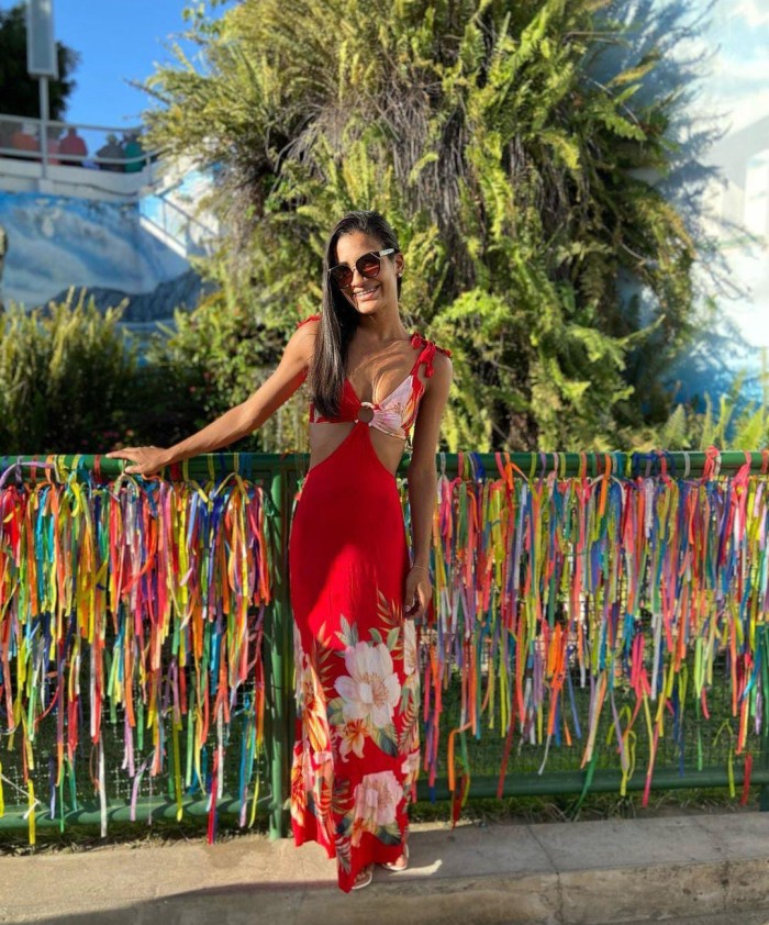 JOVEN COLOMBIANA FIESTERA Y CAÑERA