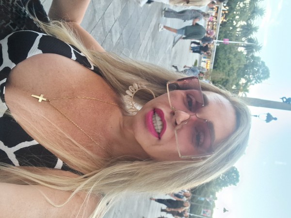 TRAVESTI ANDREA MÁRQUEZ ACTIVISIMA Y FIESTE☆A CALLE REAL X ELOBELISCO.