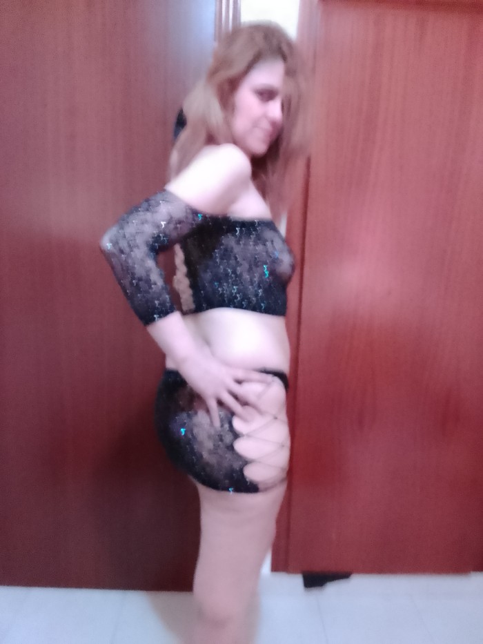 Bruna brasileña todo uracan