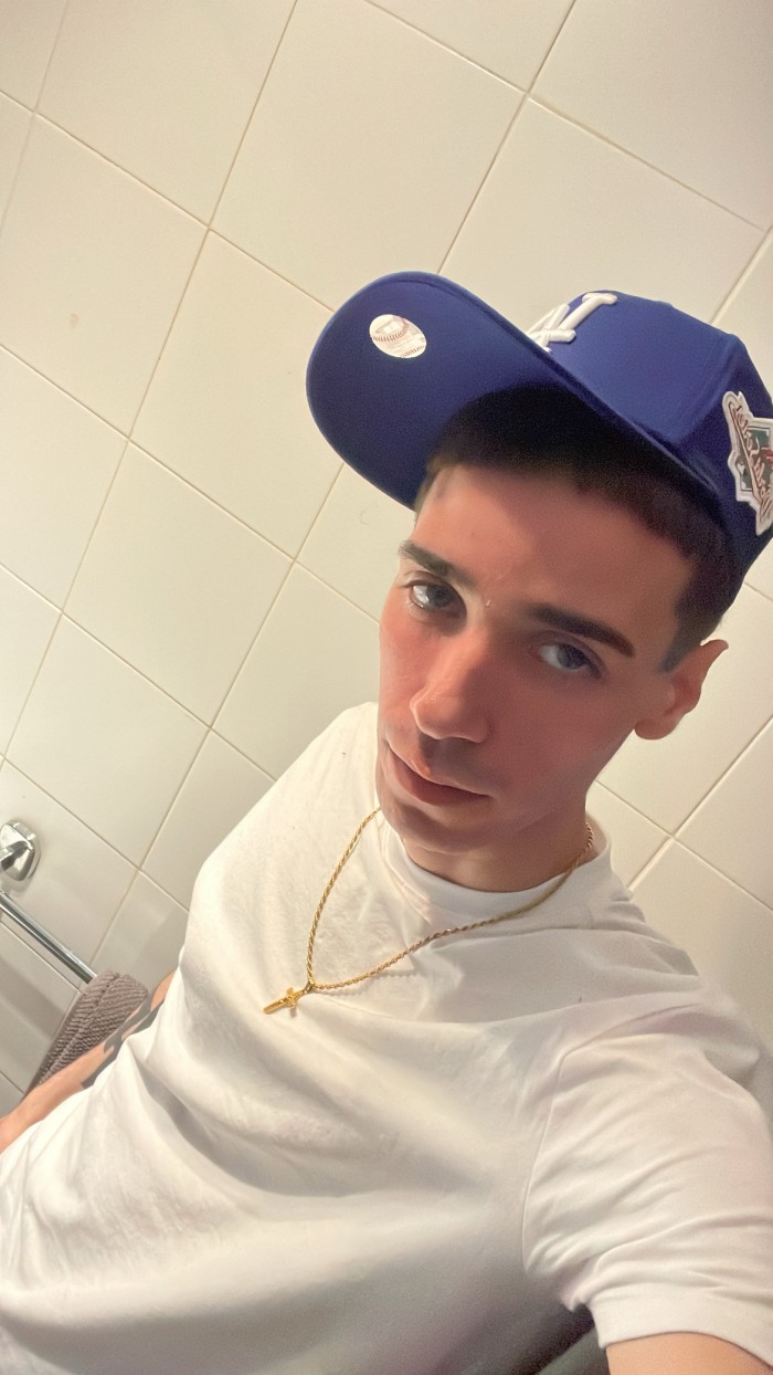 Gabriel CAÑERO Y POLLÓN NUEVO EN LA CIUDAD 651941083