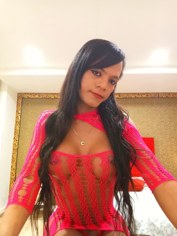 MOSTOLES Sexy trans complaciente sin límites