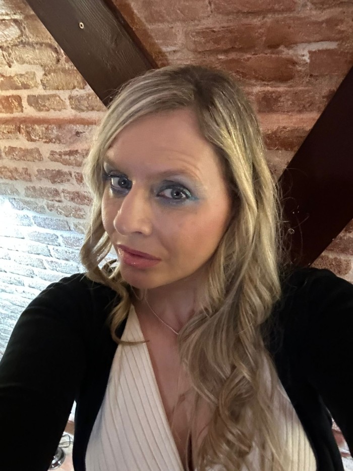 AMA ESPAÑOLA IMPLACABLE Y EXPERTA