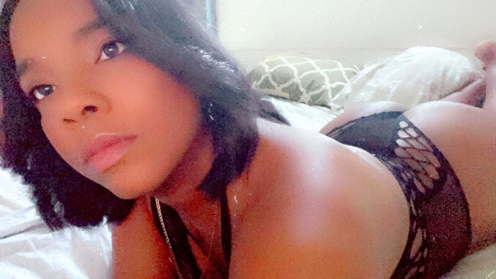 MULATICA DOMINICANA CAÑERA Y CARIÑOSA