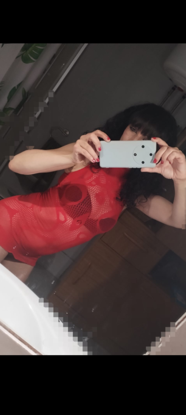 PAULA…CATALANA… TRATO DE NOVIOS..