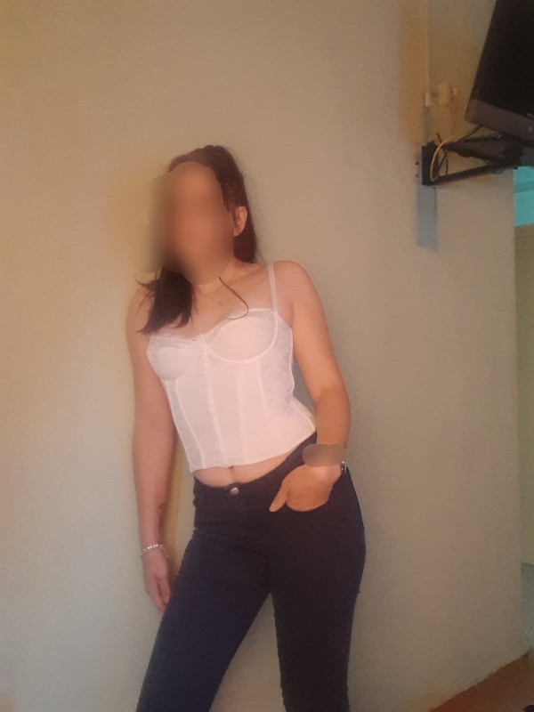 Chica rumana nueva en pamplona