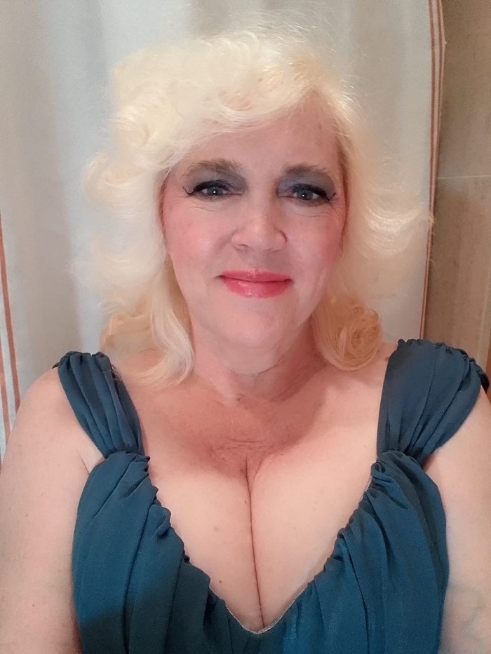 CALIENTE,FIESTERA,MORBO,ESPAÑOLA,MILF