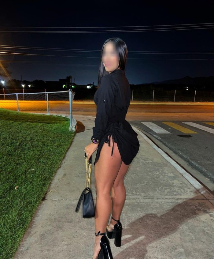 Caliente latina! También hago Pack de domicilios