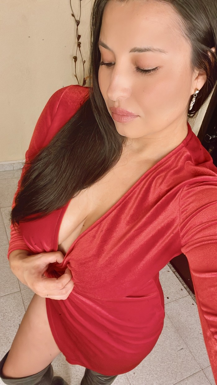 MORENA BELLA Y DESLUMBRANTE 673177059 AGATA
