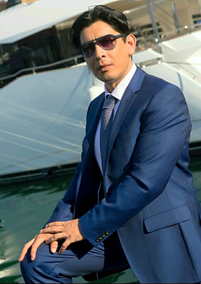 Male escort gigoló solo mujeres exclusivas Marbella