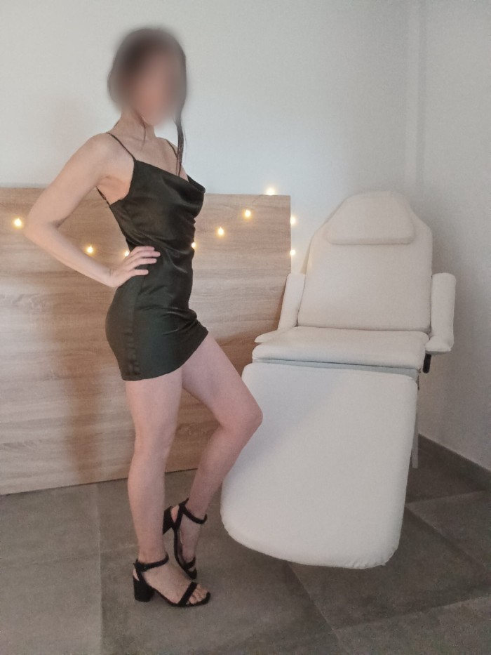 masajista profesional sevillana!!