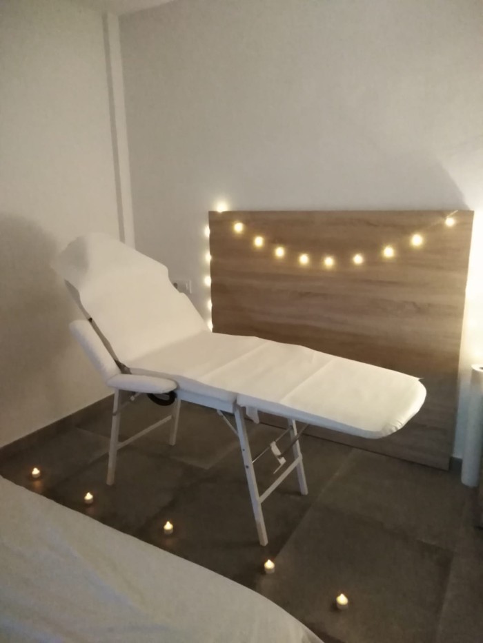 masajista profesional sevillana!!