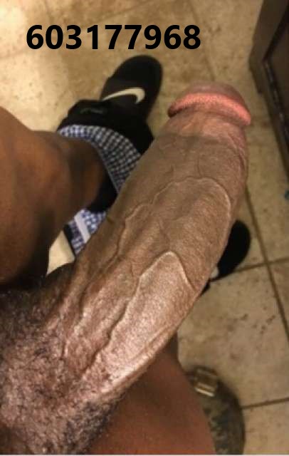 MASAJE A DOS O CUATRO MANOS. NEGRO Y BLANCO