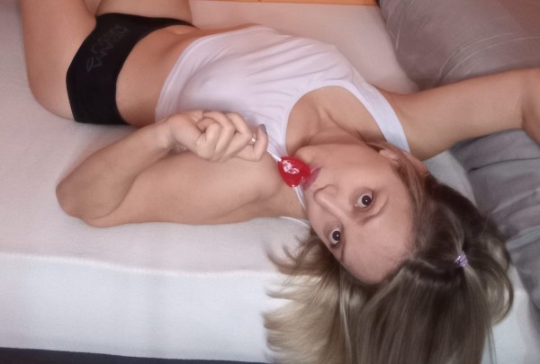 Rúbia preciosa reina  de Las fiestas