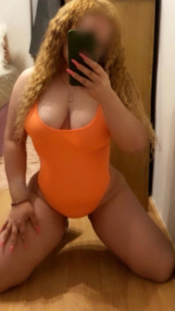 Latina cachonda y muy fogosa