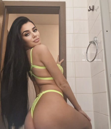 LA MORENA DE TUS DESEOS VEN A PASAR UN RATO