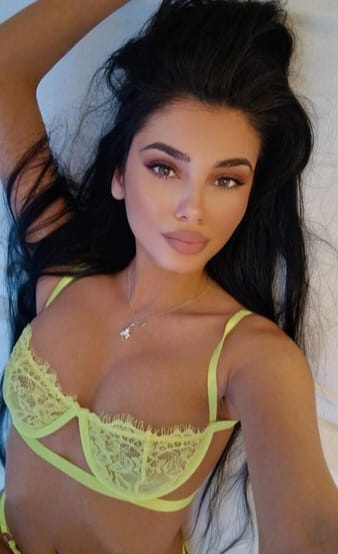 LA MORENA  DE TUS DESEOS VEN A PASAR UN RATO