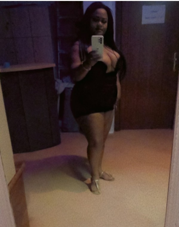 Natacha latina Dominicana tírame amor
