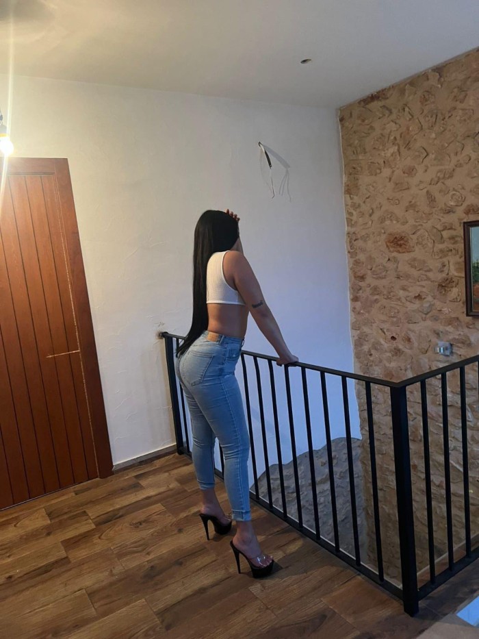RICA CON COÑO HUMEDO PARA FOLLAR