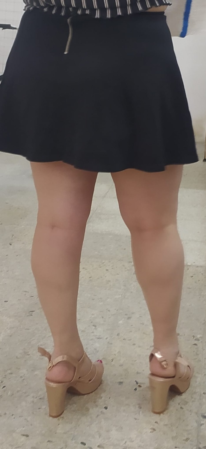 la madurita muy guapa complaciente