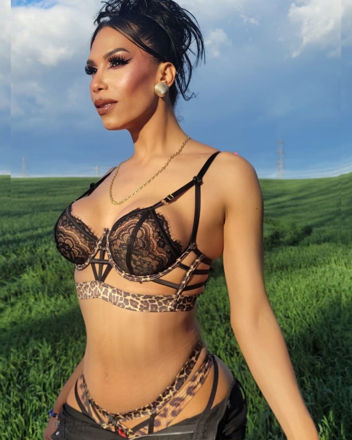 Luisana Milroy BellaYHermozaDulcura Modelo Internacional VILAFRANCA DEL PEN