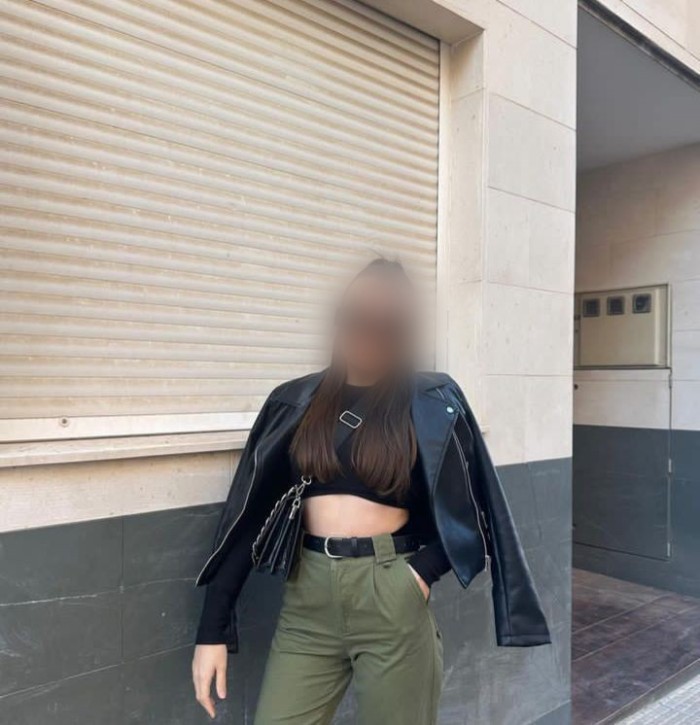 Ana joven y dispuesta