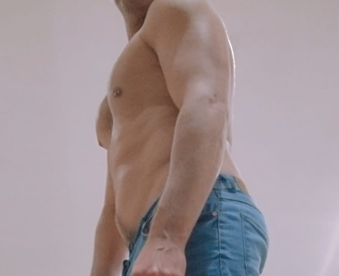 VERSÁTIL MASCULINO LECHERO