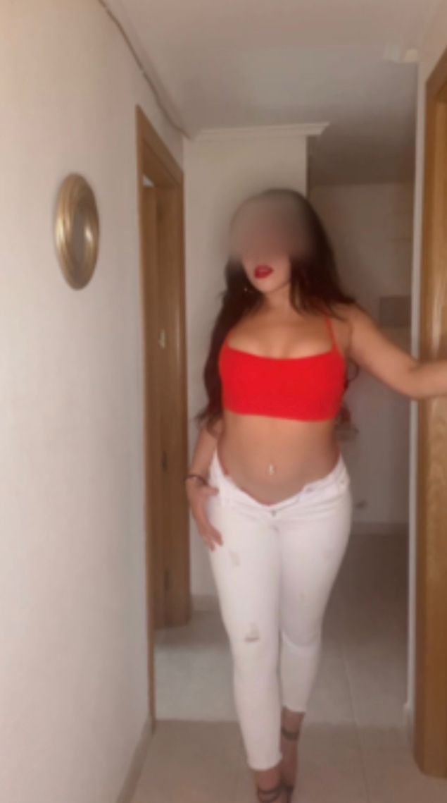Elenita Fiestera  divertida  cariñosa cañera