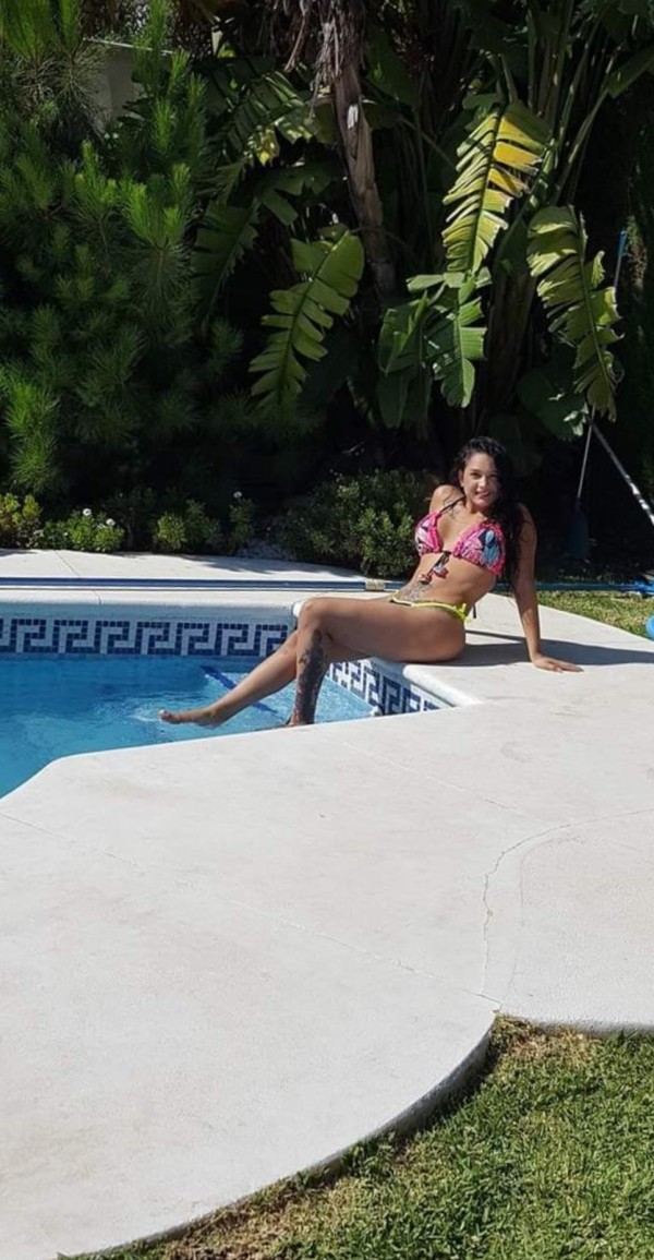 Cariñosa trato de novios