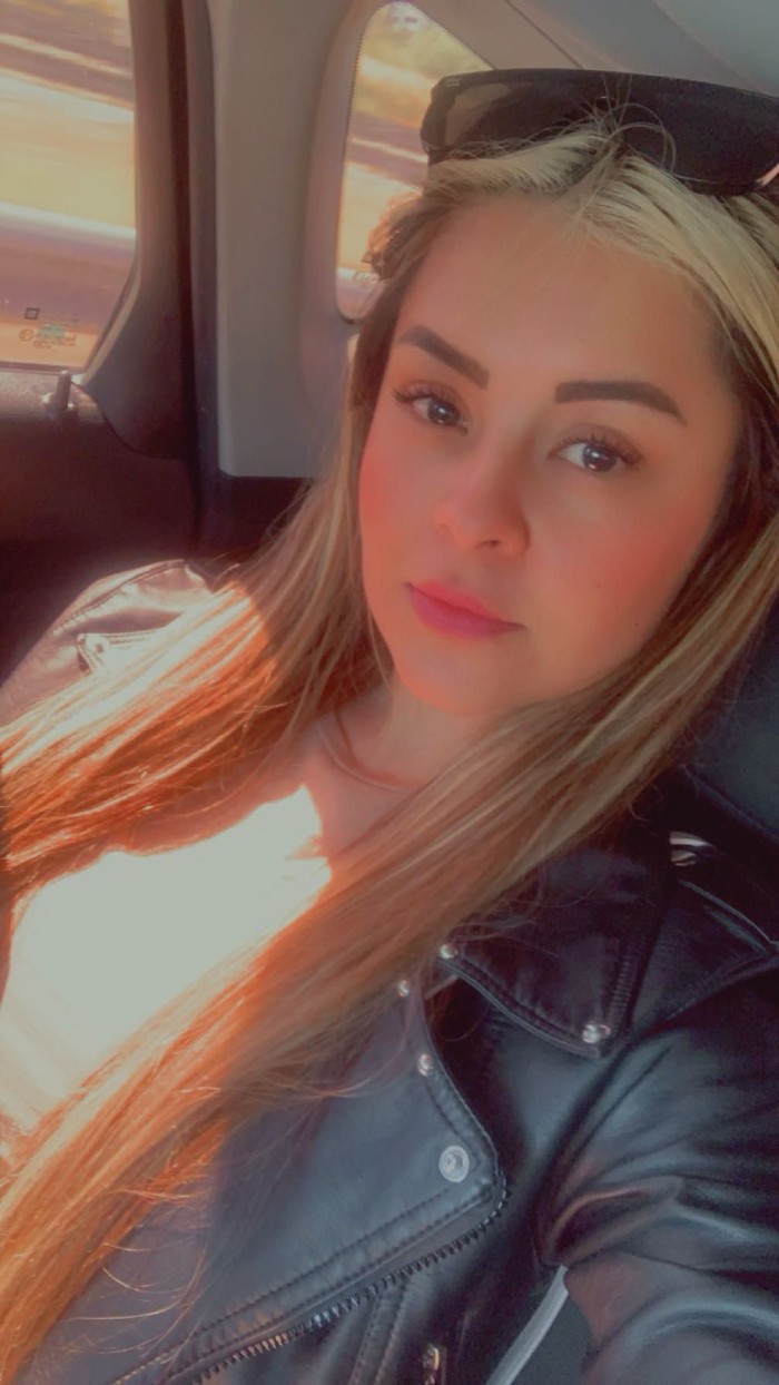 colombiana joven, quiero disfrutar