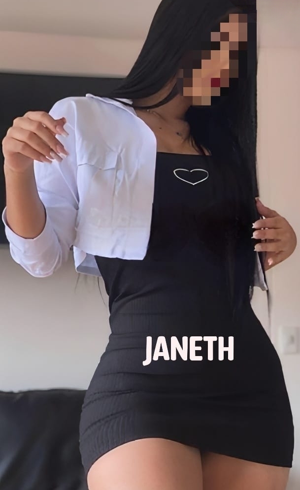 GUAPISIMA ENCANTADORA CARISMATICA JOVENCITA SALIDA