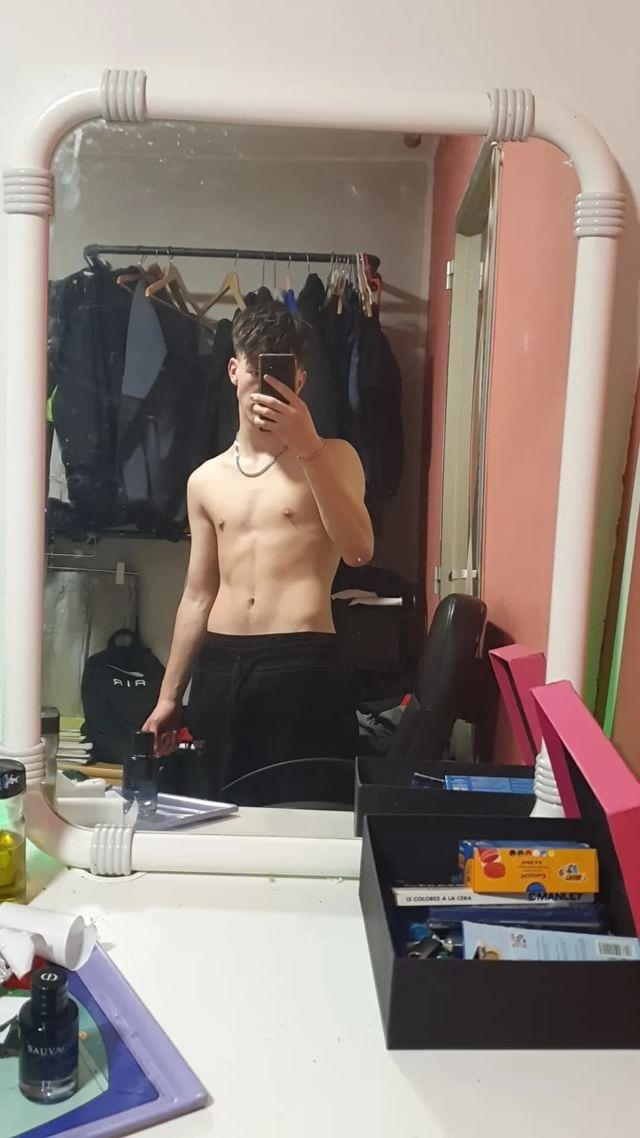Joven caliente folla GRATIS a mujeres