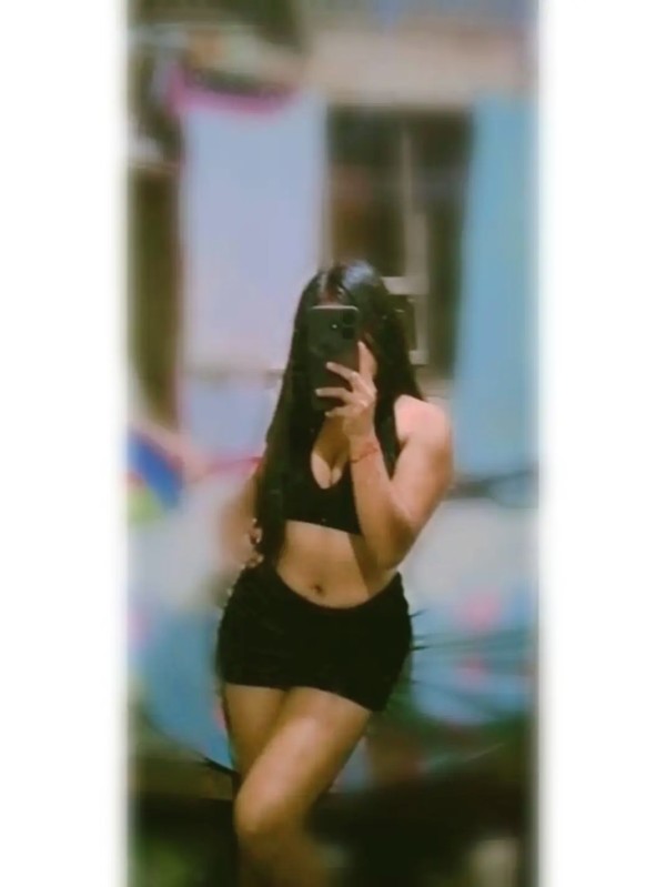 Española despampanante guapa atrevida