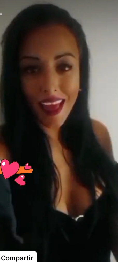 Chica cariñosa