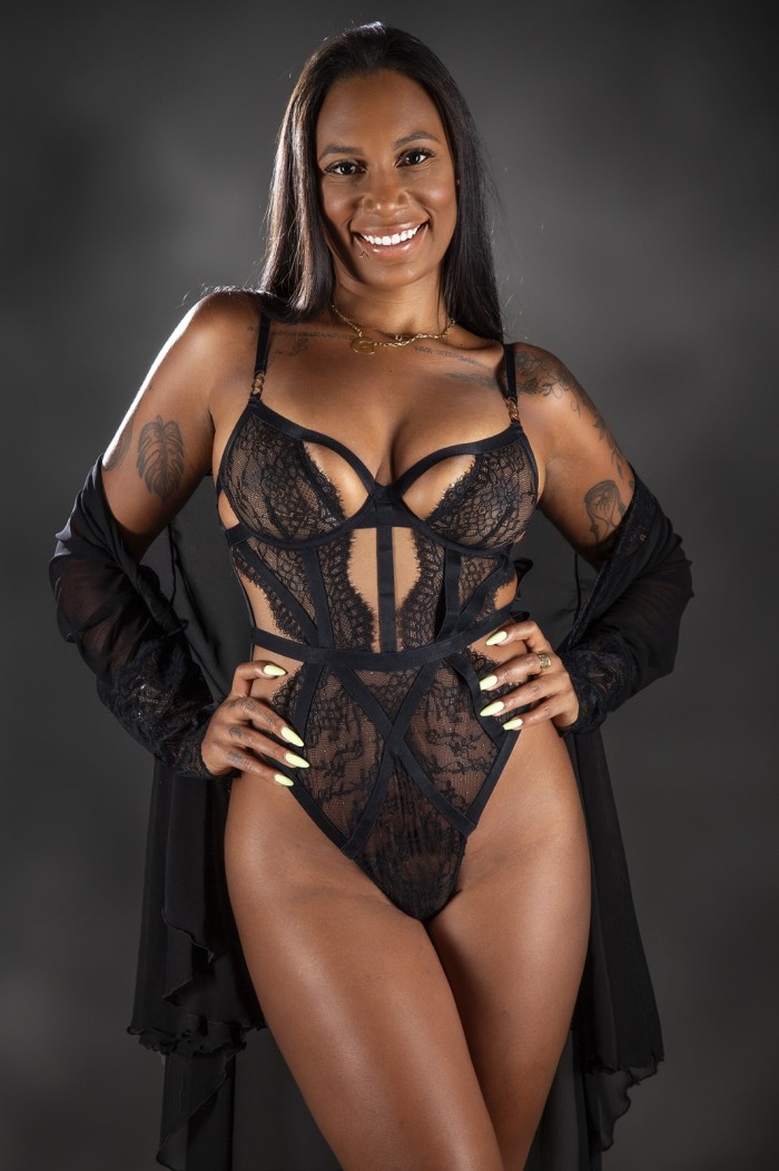 Brasileña independiente 25 años 611296290