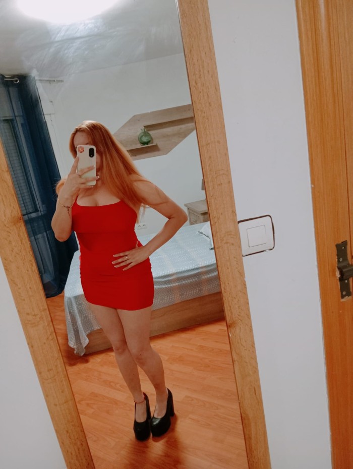 PRECIOSA JOVENCITA LATINA, AMOROSA Y JOGUETONA