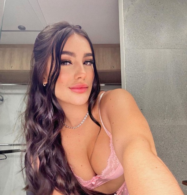 LATINA CALIENTE