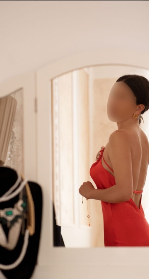 Sofi elegancia y discreción para salidas / recibir