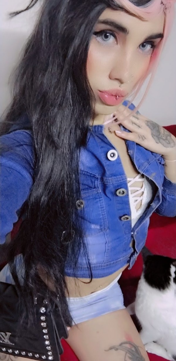 Guarra putita rica Trans tetona Colombiana HOT Tatuada Blanca Now Slovenia