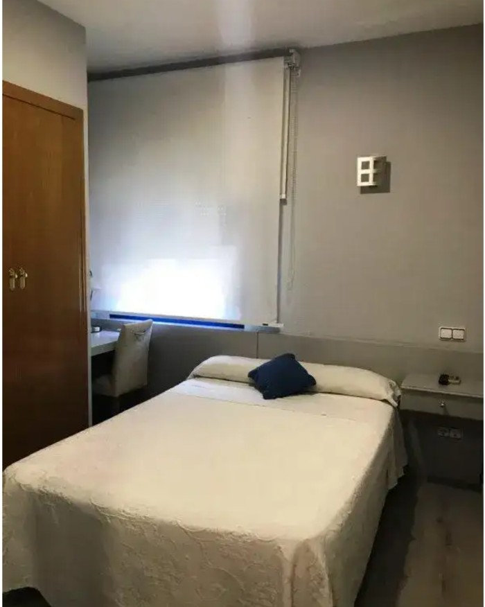 HABITACIÓN DISPONIBLE GRANADA
