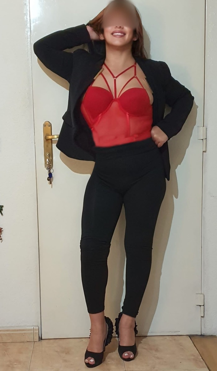 Juliana, peruana hermosa y muy complaciente