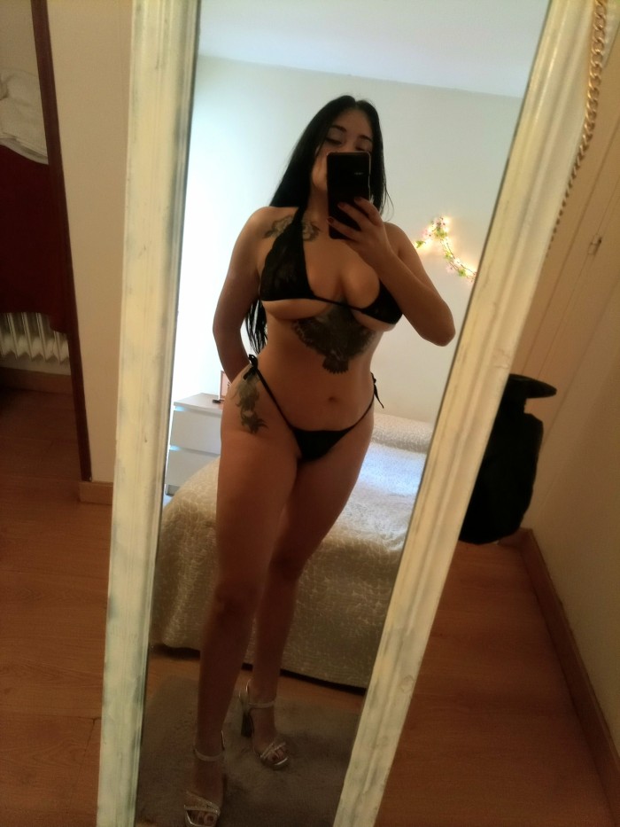 Paola x