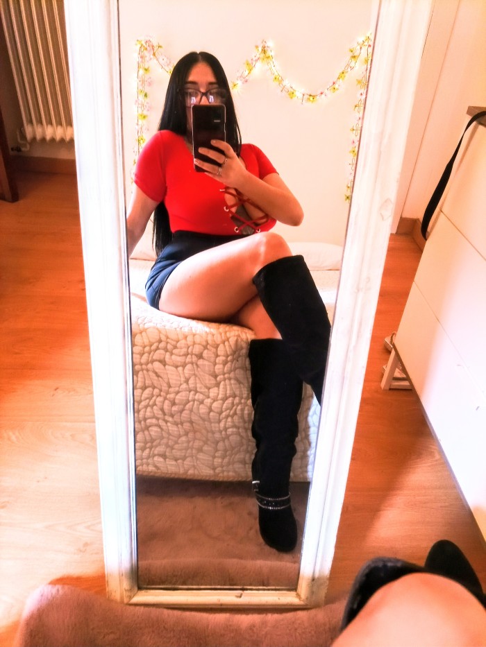 Paola x