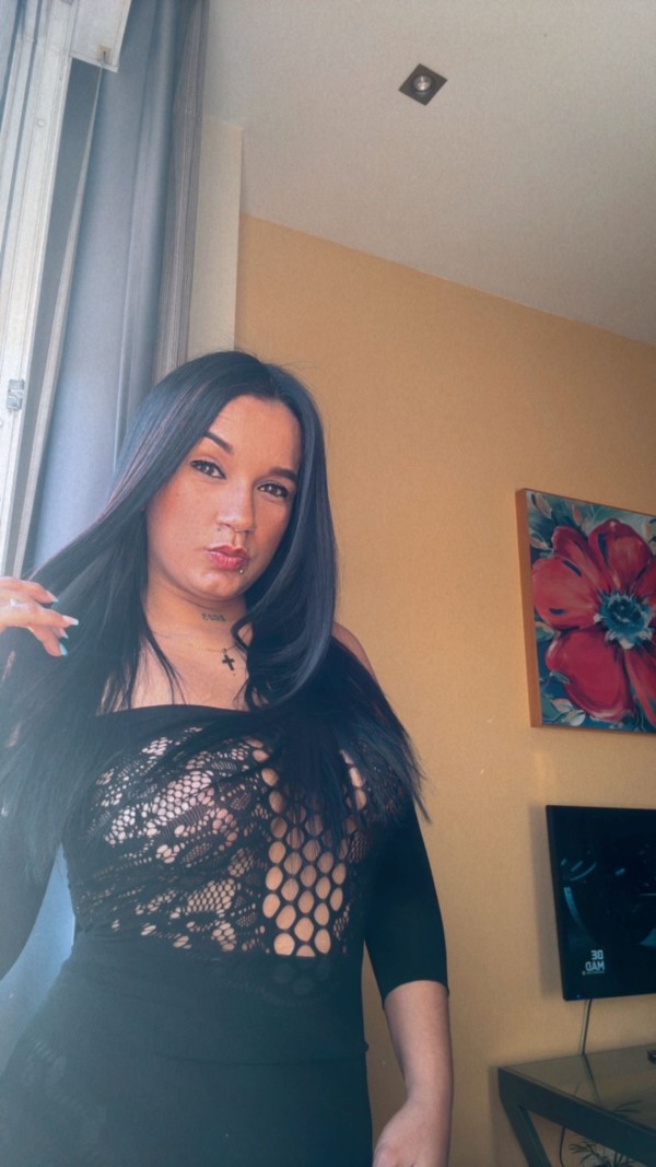 Colombiana morbosa atenta educada nueva en Badalon