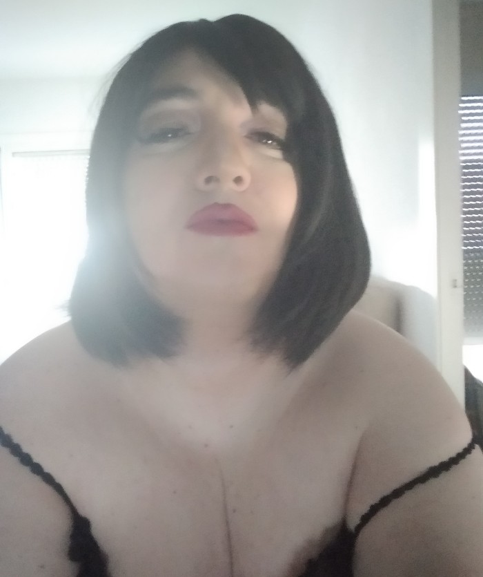 Crossdresser gordita buena mamona